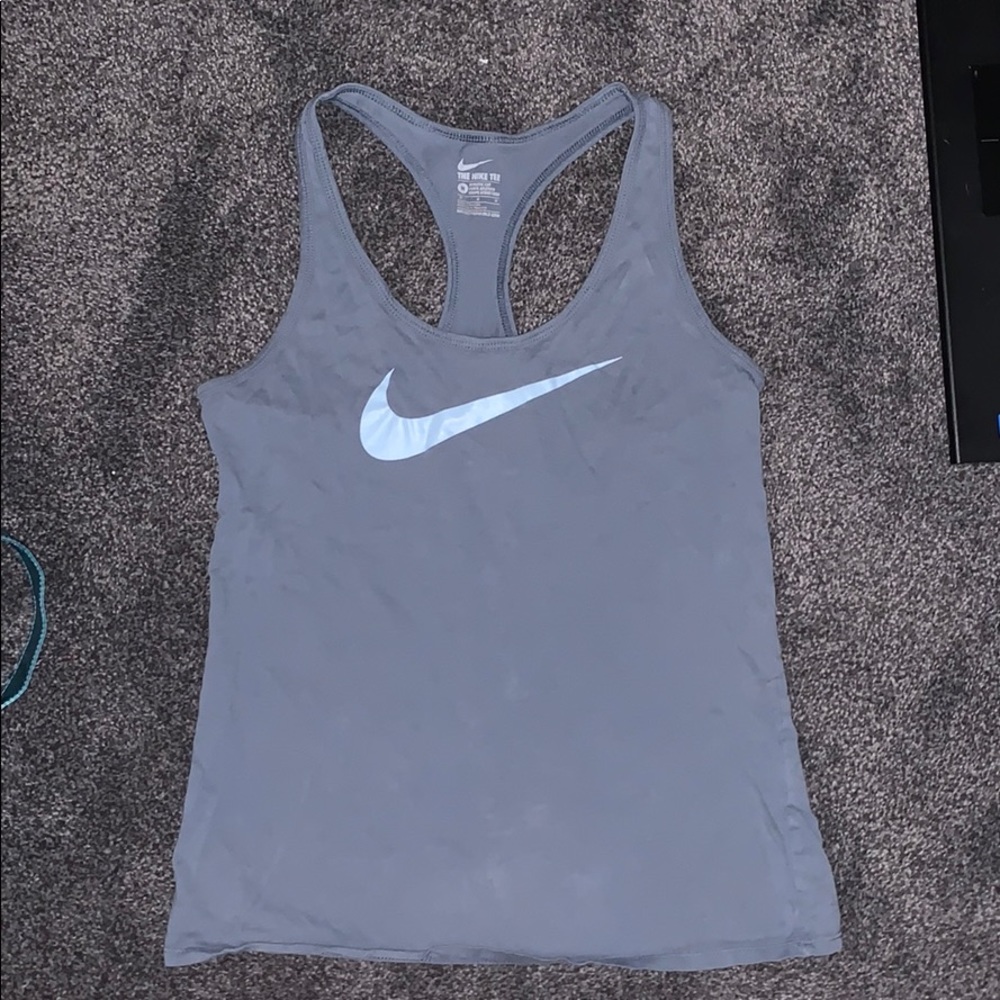 Nike tank